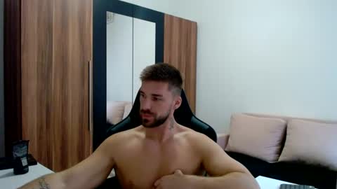 Snapshot of darius_94 chatting on July 3, 2026, 7:59 am darius_94 online show from July 3, 2026, 7:59 am