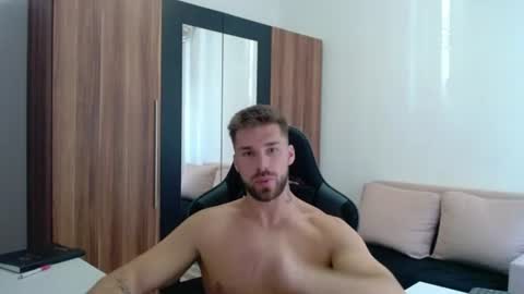 Snapshot of darius_94 chatting on July 29, 2026, 8:34 am darius_94 online show from July 29, 2026, 8:34 am
