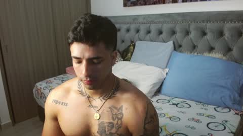 Darius Phoenix  online show from February 2, 2025, 4:15 am