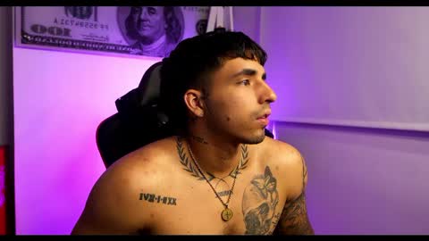 Darius Phoenix  online show from February 11, 2025, 6:51 am