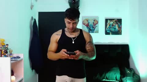 Darius Phoenix  online show from April 29, 2026, 6:47 pm