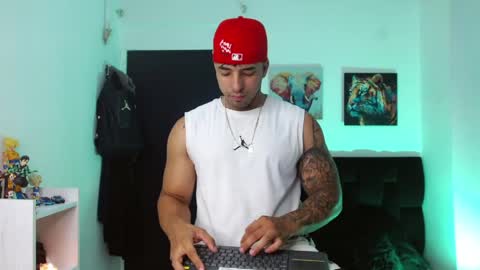 Snapshot of darius_phoenix chatting on May 9, 2026, 7:52 pm Darius Phoenix online show from May 9, 2026, 7:52 pm