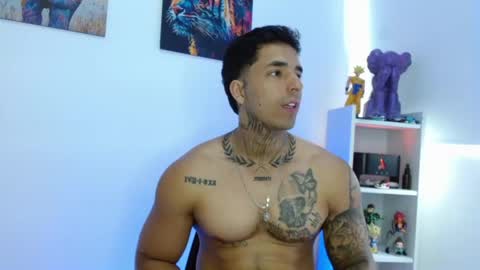 Snapshot of darius_phoenix chatting on May 29, 2026, 7:45 pm Darius Phoenix online show from May 29, 2026, 7:45 pm