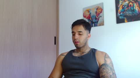 Snapshot of darius_phoenix chatting on June 12, 2026, 5:23 pm Darius Phoenix online show from June 12, 2026, 5:23 pm
