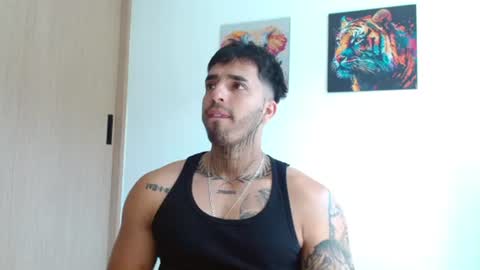 Snapshot of darius_phoenix chatting on June 16, 2026, 5:37 pm Darius Phoenix online show from June 16, 2026, 5:37 pm
