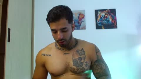 Darius Phoenix  online show from July 3, 2026, 5:19 pm