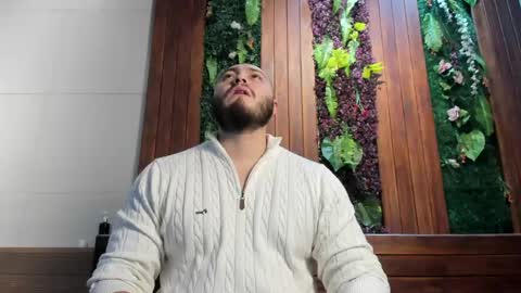 Snapshot of darius_wolfe chatting on May 5, 2026, 11:18 am Darius online show from May 5, 2026, 11:18 am