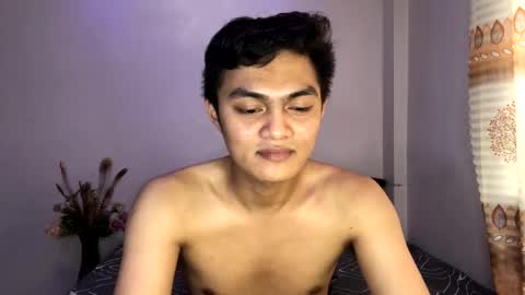 Snapshot of dark_angel69x chatting on February 21, 2025, 4:40 am Guile online show from February 21, 2025, 4:40 am