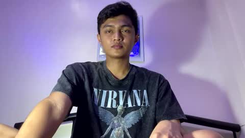 Snapshot of dark_angel69x chatting on December 14, 2025, 8:24 pm Guile online show from December 14, 2025, 8:24 pm