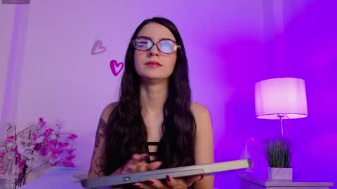 dark_angell77 online show from April 25, 2026, 11:02 am