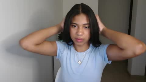 Snapshot of dark_enchantress_ chatting on December 13, 2024, 11:50 pm Sofia online show from December 13, 2024, 11:50 pm