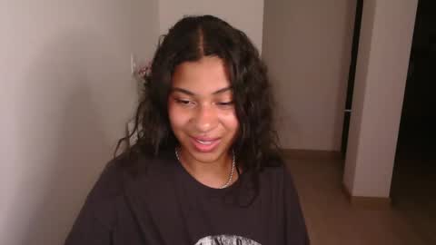 Snapshot of dark_enchantress_ chatting on December 22, 2024, 4:50 am Sofia online show from December 22, 2024, 4:50 am