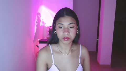 Snapshot of dark_enchantress_ chatting on January 4, 2025, 4:55 am Sofia online show from January 4, 2025, 4:55 am