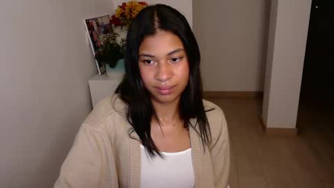 Snapshot of dark_enchantress_ chatting on January 18, 2025, 4:48 am Sofia online show from January 18, 2025, 4:48 am