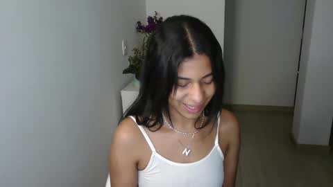 Snapshot of dark_enchantress_ chatting on February 15, 2025, 4:03 am Sofia online show from February 15, 2025, 4:03 am