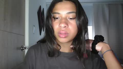 Snapshot of dark_enchantress_ chatting on October 17, 2025, 8:44 pm Sofia online show from October 17, 2025, 8:44 pm