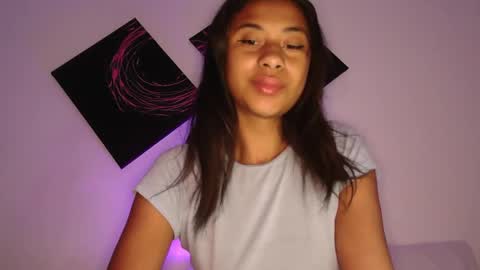 Snapshot of dark_enchantress_ chatting on October 19, 2025, 8:53 pm Sofia online show from October 19, 2025, 8:53 pm