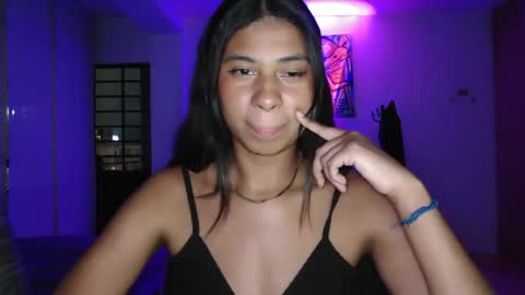 Snapshot of dark_enchantress_ chatting on October 24, 2025, 1:24 am Sofia online show from October 24, 2025, 1:24 am