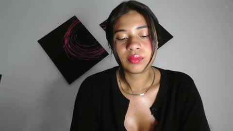Snapshot of dark_enchantress_ chatting on November 5, 2025, 10:43 pm Sofia online show from November 5, 2025, 10:43 pm