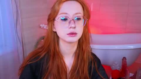 Lola online show from March 11, 2026, 1:22 am