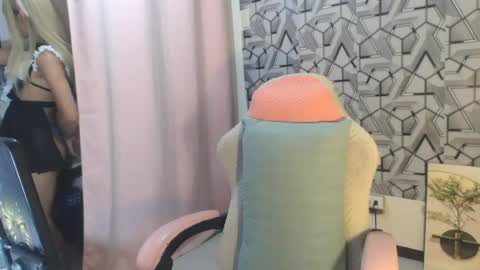 dark_lustxox online show from July 24, 2026, 12:14 pm