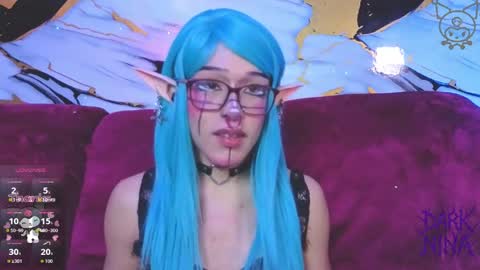 dark_nina__ online show from May 27, 2026, 2:52 am