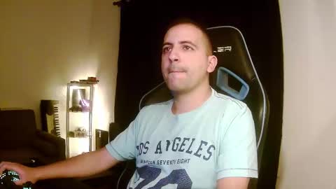 dark_passengerr online show from September 10, 2025, 5:57 pm