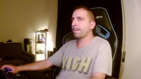 dark_passengerr online show from September 14, 2025, 10:42 pm