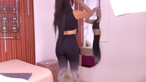 dark_seduccion online show from April 4, 2026, 12:13 pm