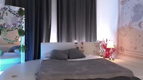 Vamp  online show from March 7, 2025, 10:45 am