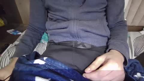 Snapshot of darkbud03 chatting on February 2, 2025, 1:23 am just a guy online show from February 2, 2025, 1:23 am