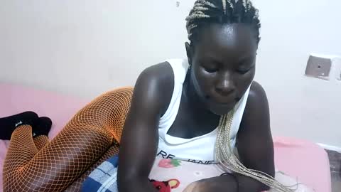 Snapshot of darkcrave57 chatting on July 19, 2026, 5:33 am Minas online show from July 19, 2026, 5:33 am