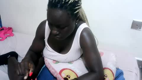 Snapshot of darkcrave57 chatting on July 25, 2026, 2:20 am Minas online show from July 25, 2026, 2:20 am