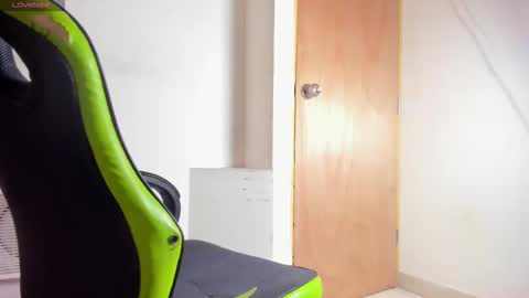 darkknightx01 online show from September 10, 2025, 2:44 am