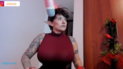 Snapshot of darknes_lilith18 chatting on December 25, 2024, 2:14 am darknes_lilith18 online show from December 25, 2024, 2:14 am