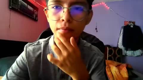Snapshot of darknex_ chatting on July 13, 2026, 3:48 pm Jose Ian online show from July 13, 2026, 3:48 pm