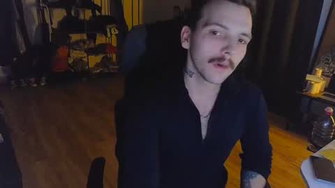 darknovelclown online show from March 17, 2026, 5:38 pm