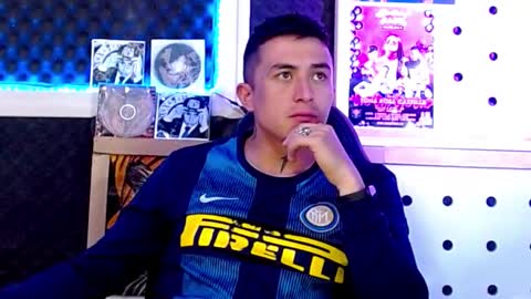 Snapshot of darko0717 chatting on February 17, 2025, 2:15 pm DARKO0717 online show from February 17, 2025, 2:15 pm