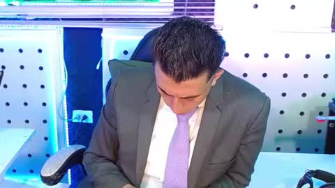 DARKO0717 online show from December 16, 2025, 12:54 pm