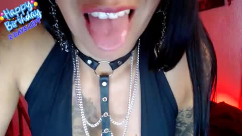 DARK  OPAL online show from November 14, 2025, 7:23 pm