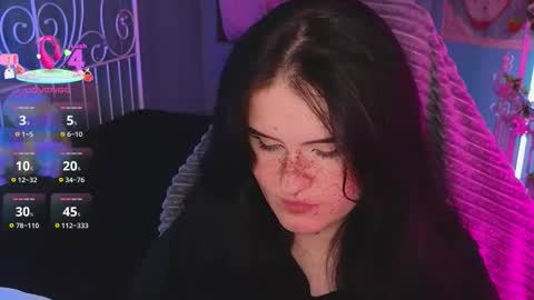 Shine online show from November 30, 2025, 8:46 pm