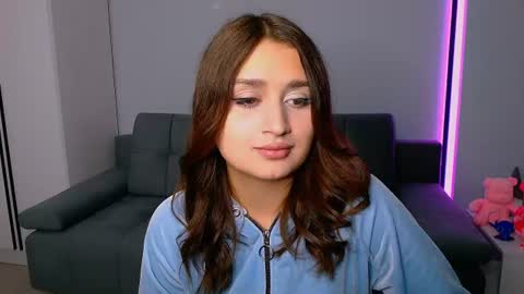 Amelie online show from July 16, 2026, 4:46 pm