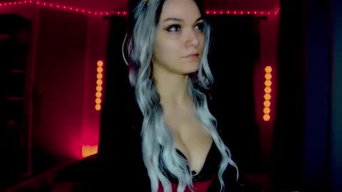 Snapshot of darkskullmistress chatting on February 11, 2026, 2:49 am roseredgoddess online show from February 11, 2026, 2:49 am