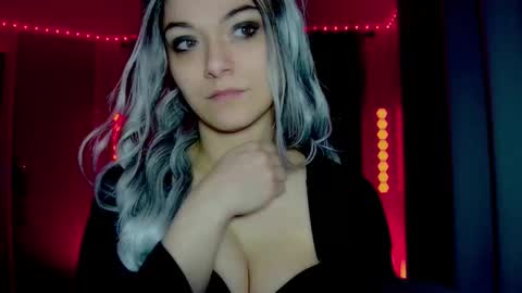 Snapshot of darkskullmistress chatting on March 8, 2026, 4:16 am roseredgoddess online show from March 8, 2026, 4:16 am