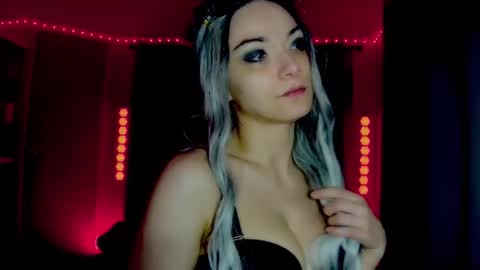 Snapshot of darkskullmistress chatting on March 26, 2026, 3:34 am roseredgoddess online show from March 26, 2026, 3:34 am