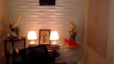 Snapshot of darksoul_mistress chatting on December 4, 2024, 6:06 pm HAPPY BIRTHDAY MISTRESS MADRIANA online show from December 4, 2024, 6:06 pm