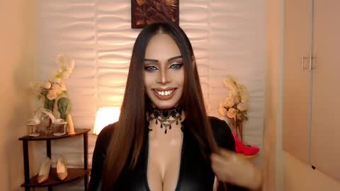 Snapshot of darksoul_mistress chatting on December 8, 2024, 6:22 am HAPPY BIRTHDAY MISTRESS MADRIANA online show from December 8, 2024, 6:22 am