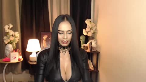 Snapshot of darksoul_mistress chatting on January 17, 2025, 5:42 am HAPPY BIRTHDAY MISTRESS MADRIANA online show from January 17, 2025, 5:42 am