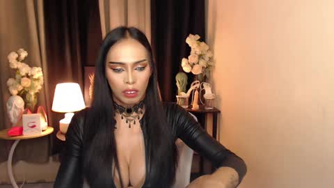 Snapshot of darksoul_mistress chatting on February 3, 2025, 5:03 pm HAPPY BIRTHDAY MISTRESS MADRIANA online show from February 3, 2025, 5:03 pm