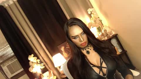 Snapshot of darksoul_mistress chatting on March 8, 2025, 7:05 am HAPPY BIRTHDAY MISTRESS MADRIANA online show from March 8, 2025, 7:05 am